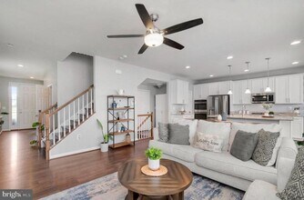 437 Boxelder Dr in Stafford, VA - Building Photo - Building Photo