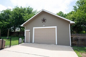 610 E Pfluger St in Pflugerville, TX - Building Photo - Building Photo