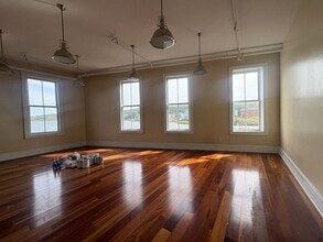 1 Grand Ave, Unit 4 in New Haven, CT - Building Photo - Building Photo