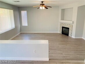 4725 Sequoia Park Ave in Las Vegas, NV - Building Photo - Building Photo