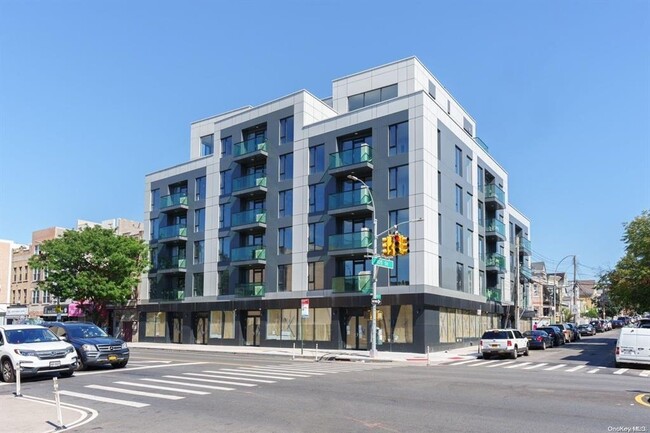 property at 32-58-58 105th St