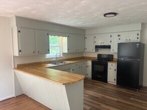 303 Marconi Dr in Spartanburg, SC - Building Photo - Building Photo