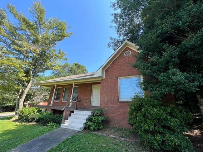 property at 994 Birch Ct