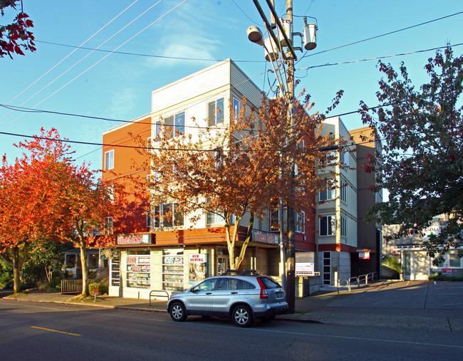 Hive Apartments in Seattle, WA - Foto de edificio - Building Photo