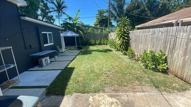 451 NW 82nd St in Miami, FL - Building Photo - Building Photo