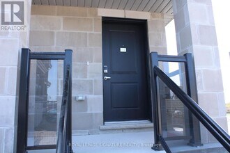 15B Lookout Dr in Clarington, ON - Building Photo - Building Photo