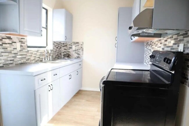 1178 NE 111th St in Miami, FL - Building Photo - Building Photo
