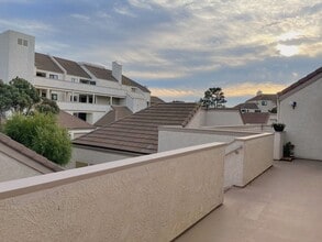 727 Island View Cir in Port Hueneme, CA - Building Photo - Building Photo