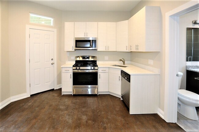 2752 N Richmond St, Unit 2 in Chicago, IL - Building Photo - Building Photo