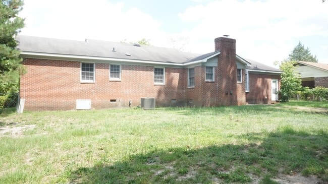 1502 Diplomat Dr in Fayetteville, NC - Building Photo - Building Photo