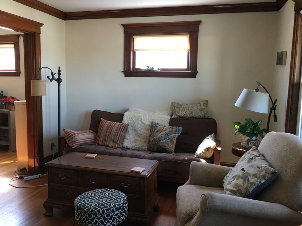 343 Washington St in Winchester, MA - Building Photo