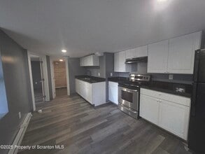 713 Cherry St in Scranton, PA - Building Photo - Building Photo