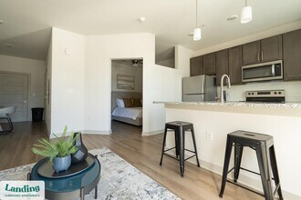 340 W 25th St in Charlotte, NC - Building Photo - Building Photo