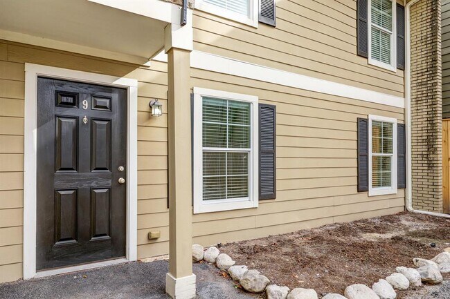 property at 1222 Heights Blvd