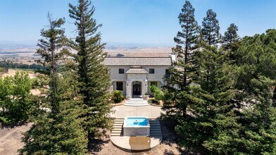 14215 Killarney Dr in Madera, CA - Building Photo - Building Photo