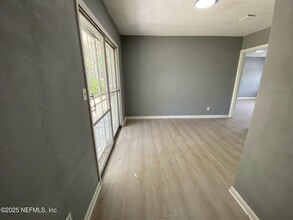 6539 Thurgood Cir E in Jacksonville, FL - Building Photo - Building Photo