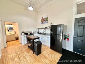 113 N Lancey St in Pittsfield, ME - Foto de edificio - Building Photo