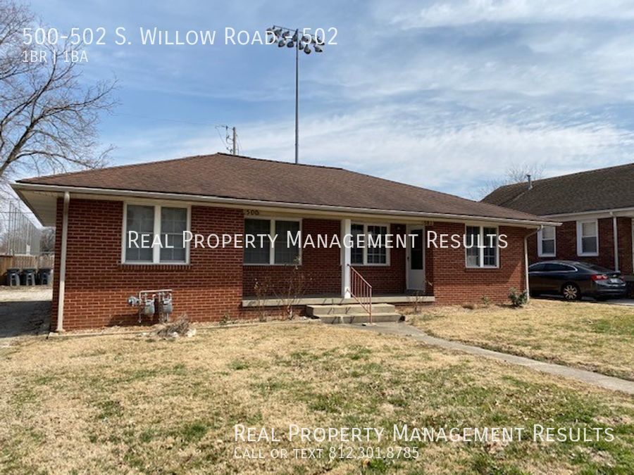 500 502-502 S Willow Rd in Evansville, IN - Building Photo