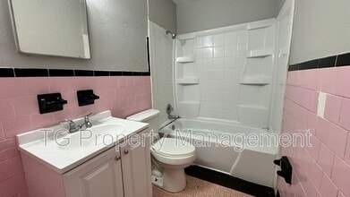 7459 Grant Ave in Jacksonville, FL - Foto de edificio - Building Photo