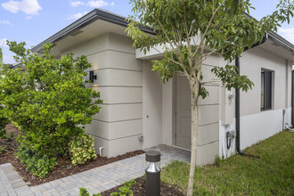 Havens at Central Park in Port St. Lucie, FL - Building Photo - Building Photo