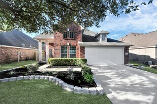 13111 Porter Meadow Ln in Houston, TX - Building Photo