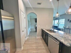 214 Brightleaf Cir in Hinesville, GA - Building Photo - Building Photo