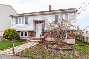 58 Temple St in Revere, MA - Building Photo