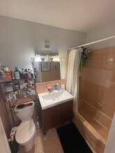 910 Beacon St, Unit 31 in Boston, MA - Foto de edificio - Building Photo