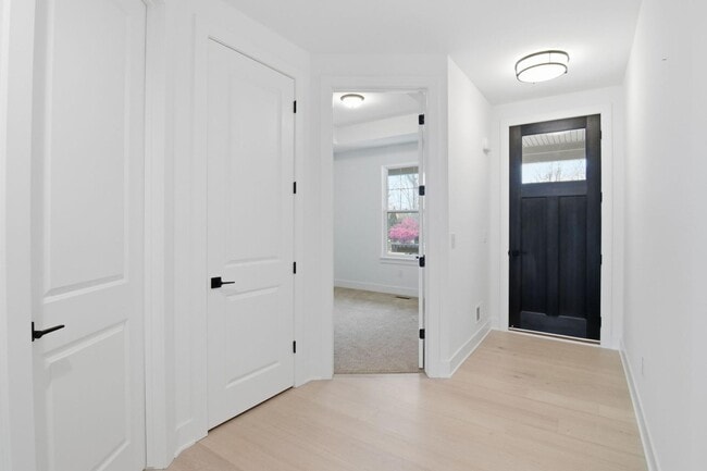 5980 Willow Grove in Troy, MI - Building Photo - Building Photo