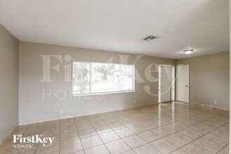 6621 Pebble Beach in North Lauderdale, FL - Building Photo - Building Photo