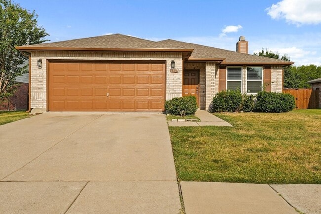 2621 S Wavecrest Ct