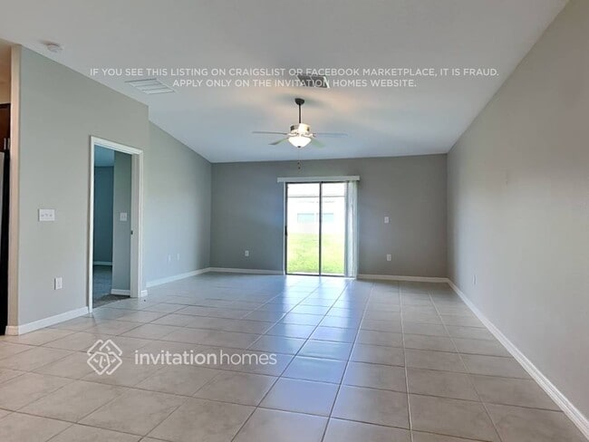 1456 Flower Dust Dr in Ruskin, FL - Building Photo - Building Photo