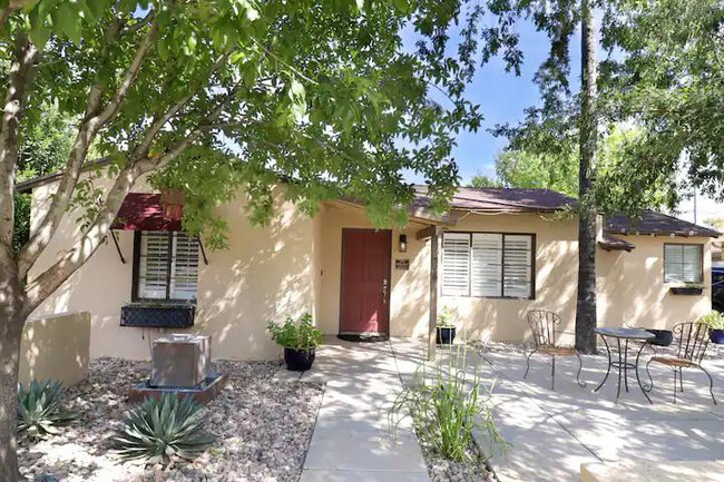 property at 1326 W Palm Ln