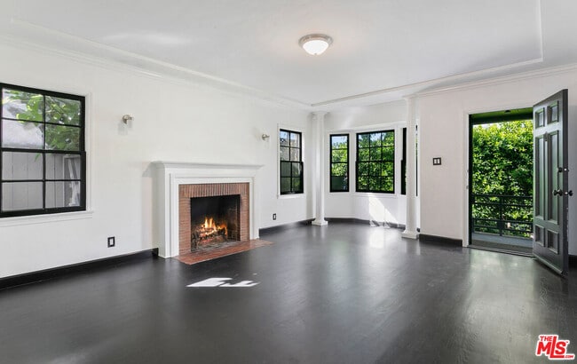 property at 508 N San Vicente Blvd