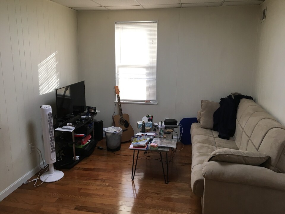 55 Cedar St, Unit 6 in Cambridge, MA - Building Photo