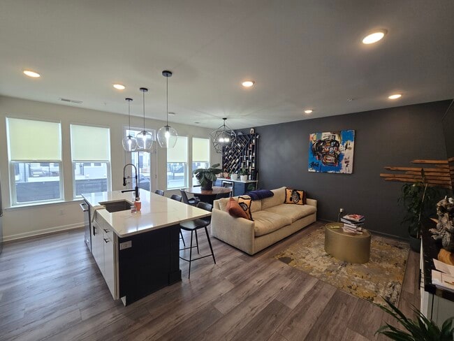 property at 1 Sadie Cir