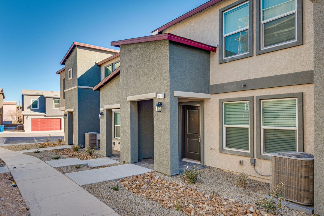 9436 Peaceful River Ave in Las Vegas, NV - Foto de edificio