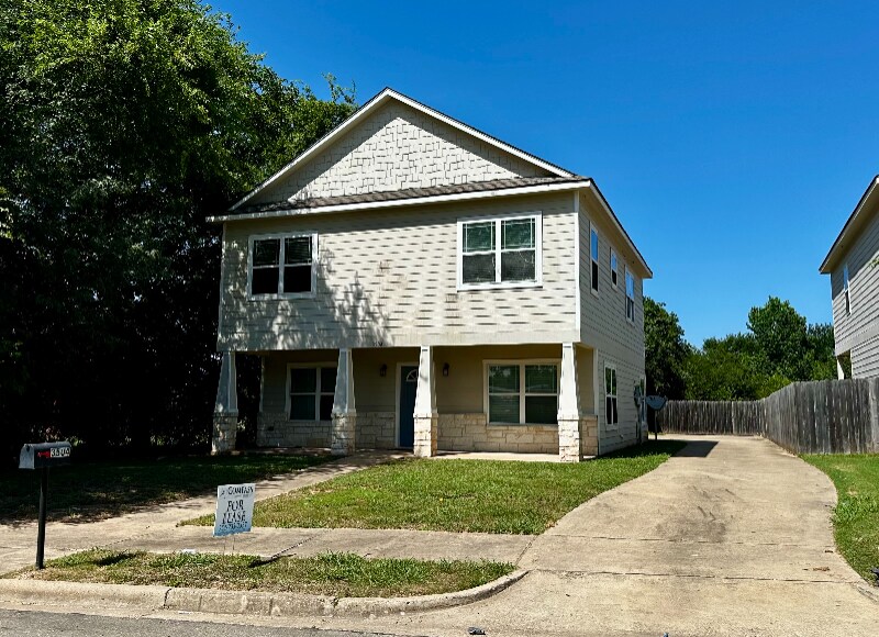 3504 S 4th St in Waco, TX - Building Photo