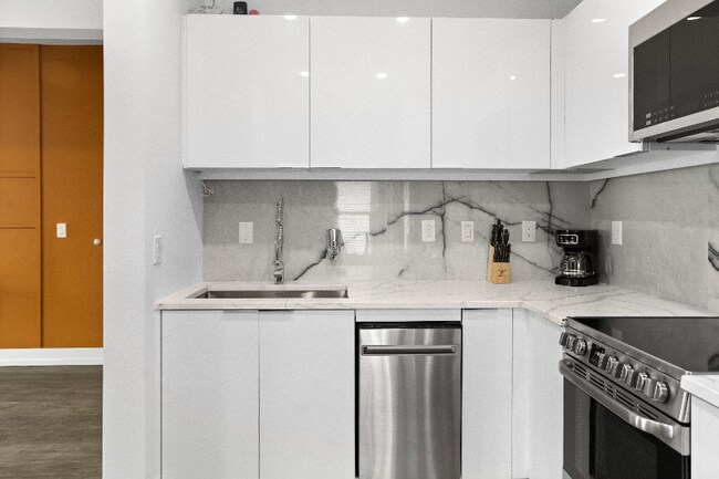 927 S Howard Ave-Unit -2 in Tampa, FL - Building Photo - Building Photo
