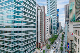 85 Bloor St E in Toronto, ON - Building Photo - Building Photo