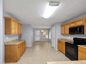 107 Venezia in San Antonio, TX - Building Photo - Building Photo