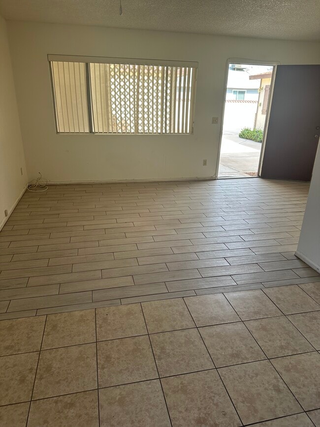 862 Del Rey Dr, Unit #C