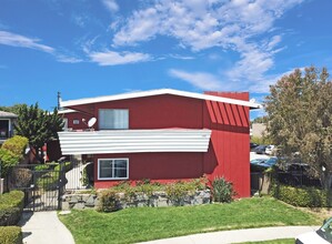 Brenton Apartments in Lynwood, CA - Building Photo - Building Photo