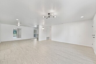 1101 Lark Ave in McAllen, TX - Building Photo - Building Photo