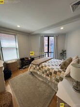 1654 Washington St, Unit 304 in Boston, MA - Building Photo - Building Photo