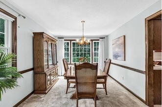 867 Shaker Rd in Longmeadow, MA - Building Photo - Building Photo