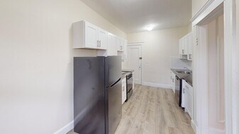 208 Kelton St, Unit 4-7 in Boston, MA - Building Photo