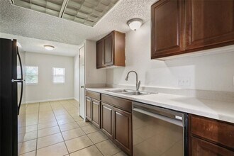 1800 Cameo Dr in Round Rock, TX - Building Photo - Building Photo
