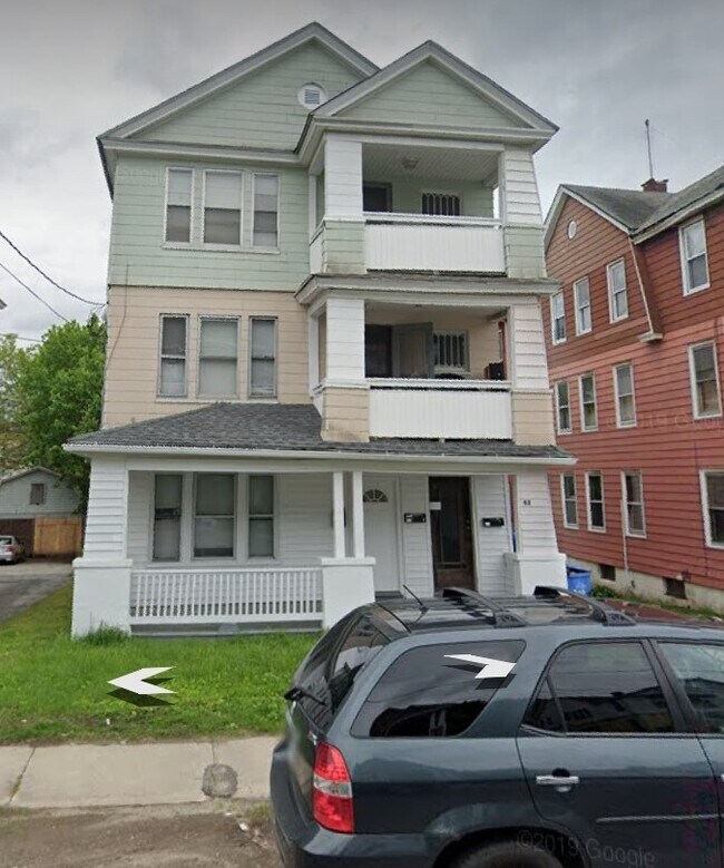 62 Alma St, Unit 3rd Floor