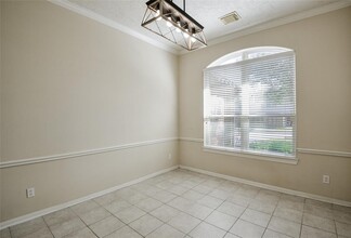 5011 Fox Grass Trail in Houston, TX - Building Photo - Building Photo